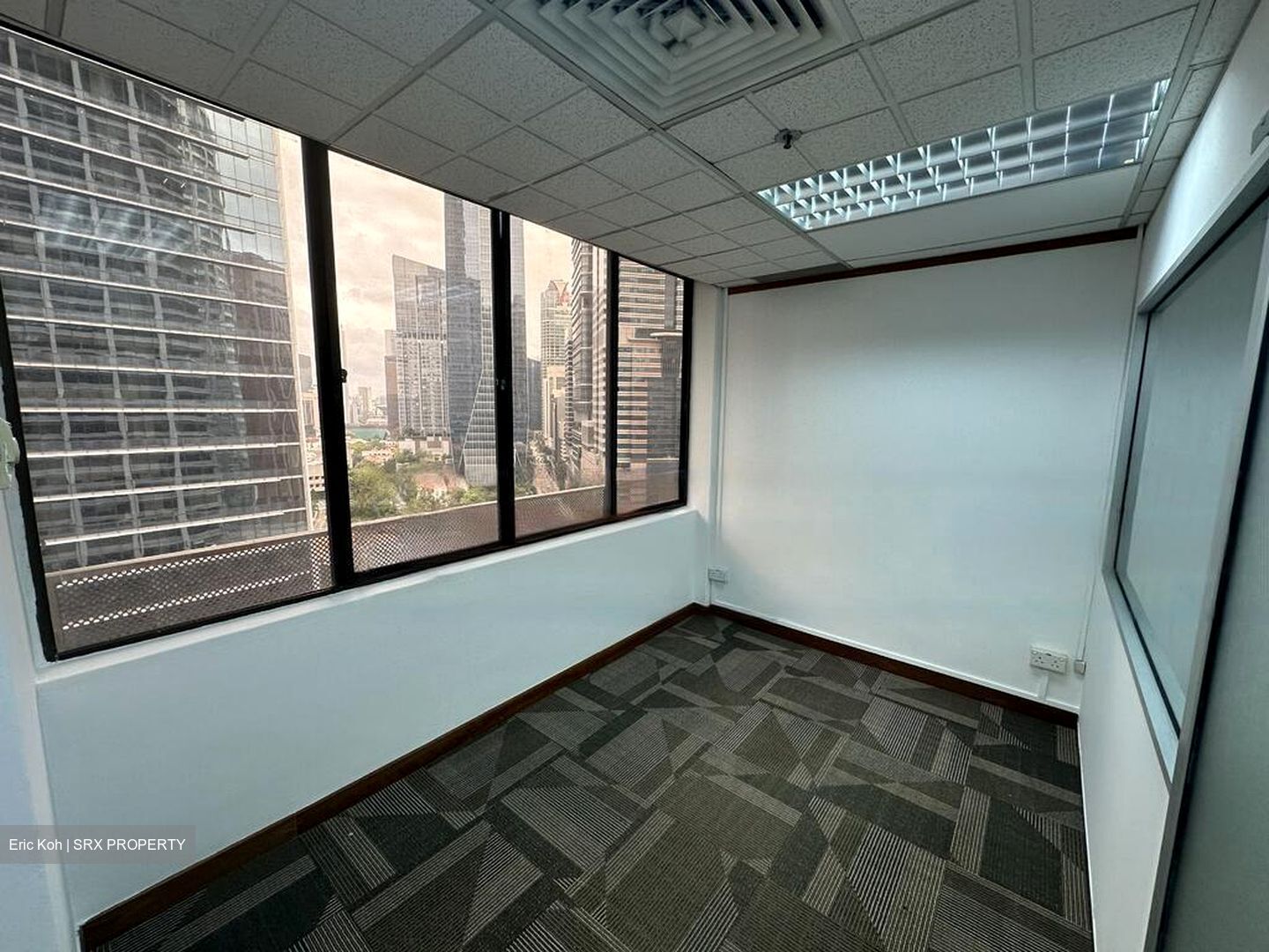 International Plaza (D2), Office #480263531